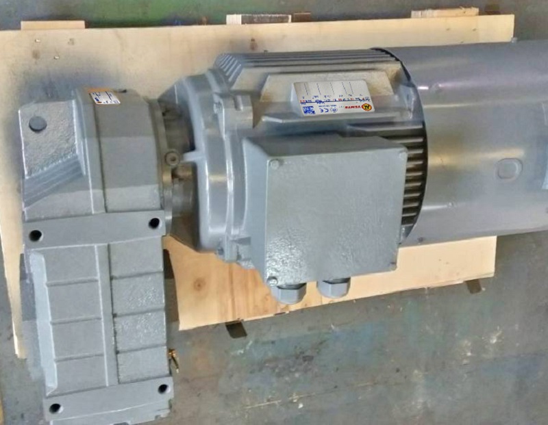 灌装机减速机,1.5KW电机减速机,1500W减速电机.jpg