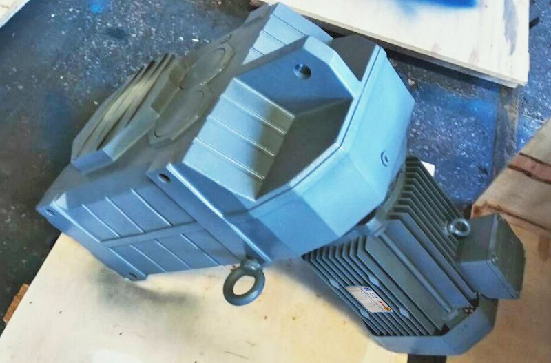 砖块成型机减速机,10KW电机减速机,10KW减速电机.jpg