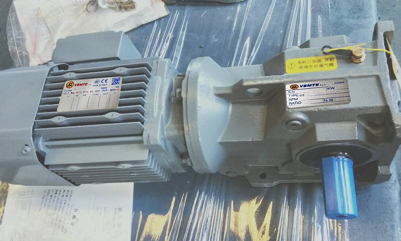 102.5转的减速机,102.5rpm/min减速电机,每分钟102.5圈的减速器.jpg