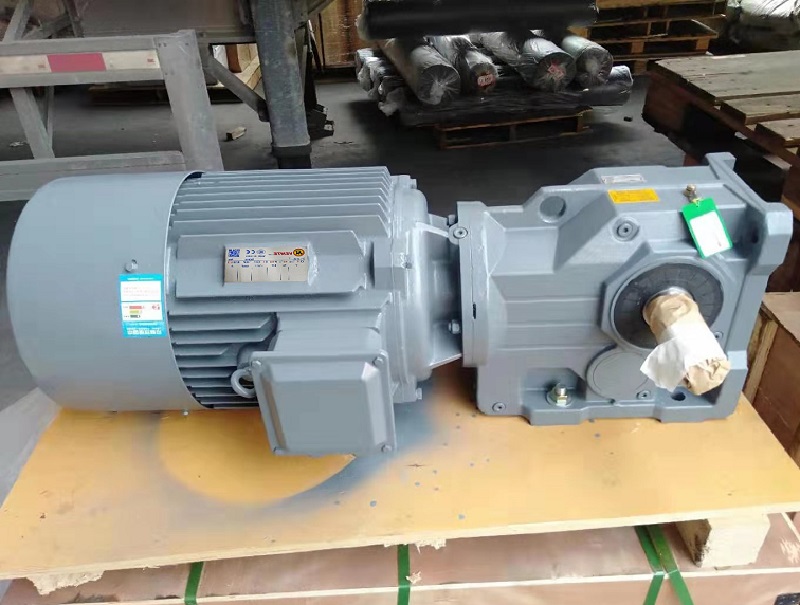200W减速机电机,0.2KW电机型号,200瓦电机含减速器.jpg