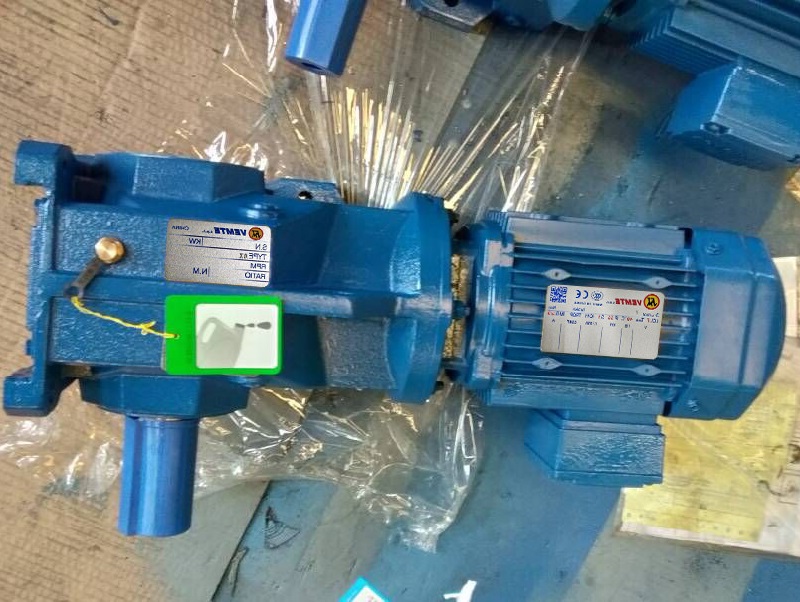 K77-7.24-Y2-132S-4-5.5KW-M4-A-0减速机.jpg
