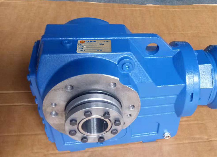 KH57/TDRN90S4/EV7C/1.1KW/48RPM减速电机,齿轮减速机.jpg