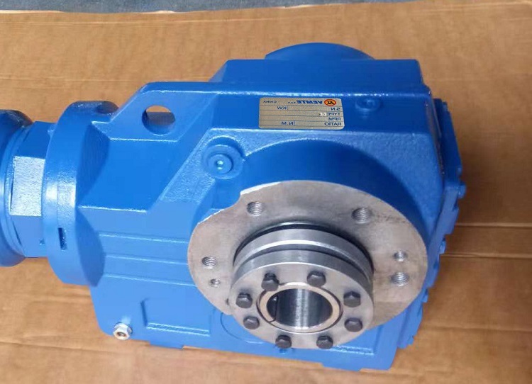 KH67/T DRN100L4/3KW/i=27.28减速电机,齿轮减速机.jpg