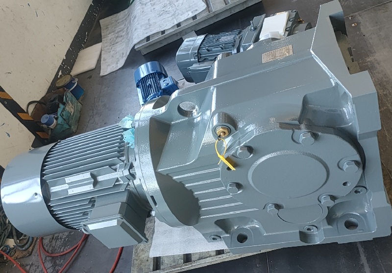 整平机减速机,KA107空心轴减速机,KA107DT160M4减速器.jpg